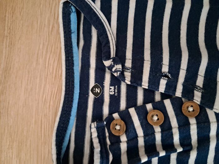 Tee-shirt manches longues 6 mois - photo numéro 2