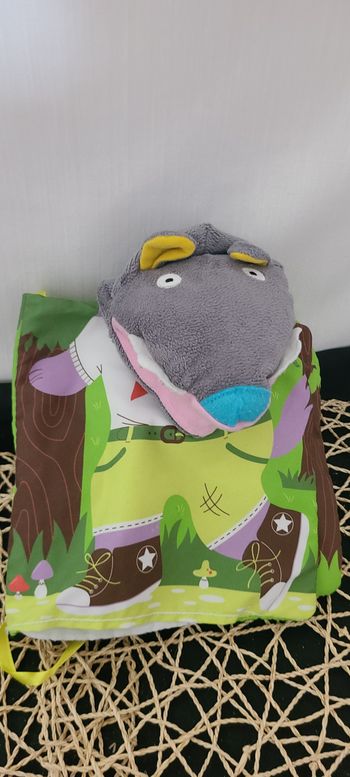 Promenons-Nous Dans Les Bois - Lisa Sanchis