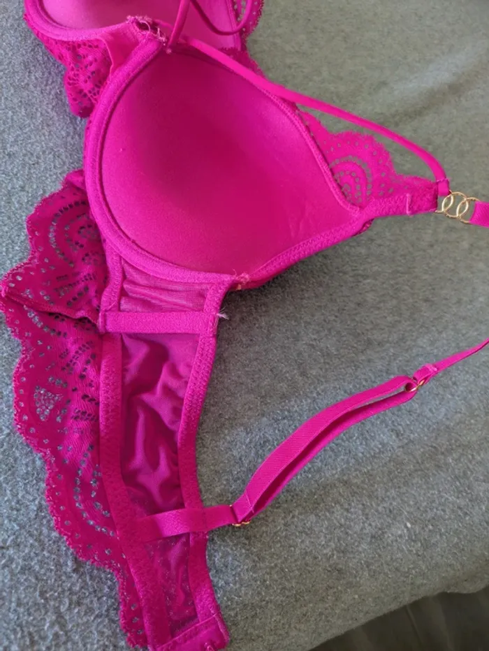 Sublime soutien-gorge push up rose fushia 95B - photo numéro 2