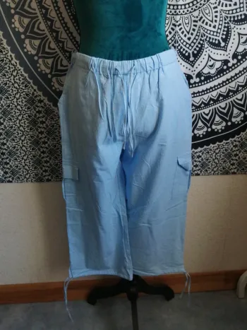 Pantacourt vintage sryle cargo bleu clair avec poches et lien à nouer / zagara / (M-L)
