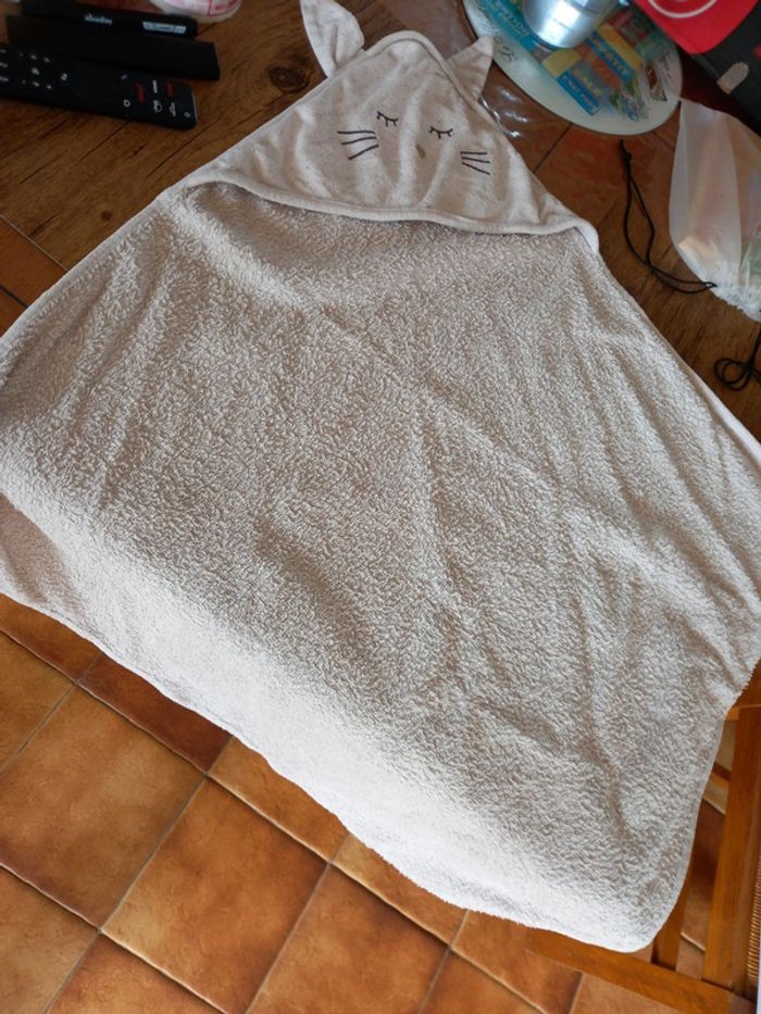 Cape de bain - serviette - photo numéro 2