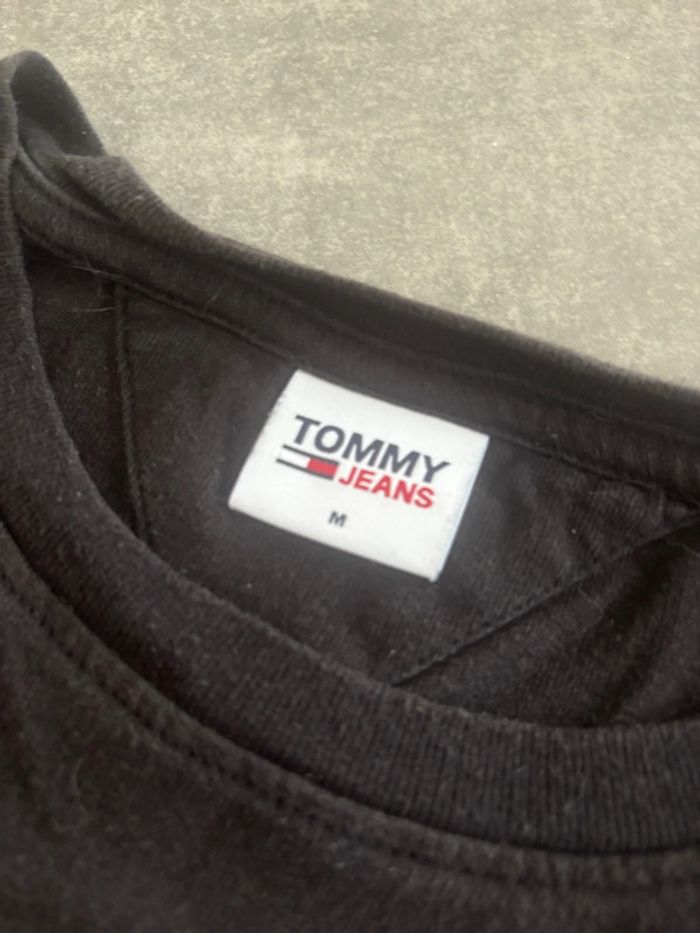 T-shirt Tommy, jeans - photo numéro 3