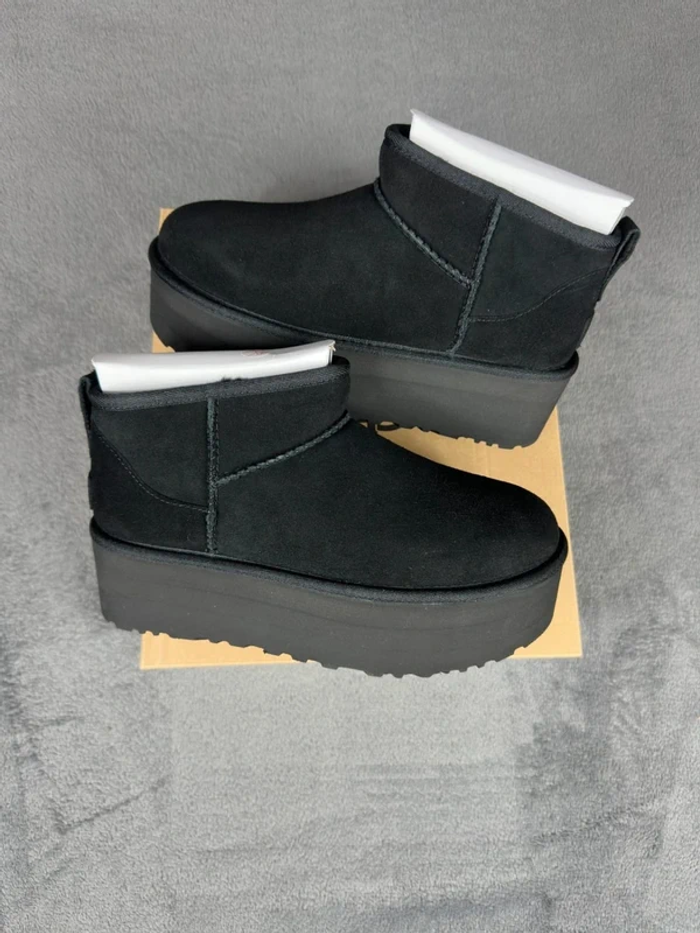 Ugg Ultra Mini taille 39