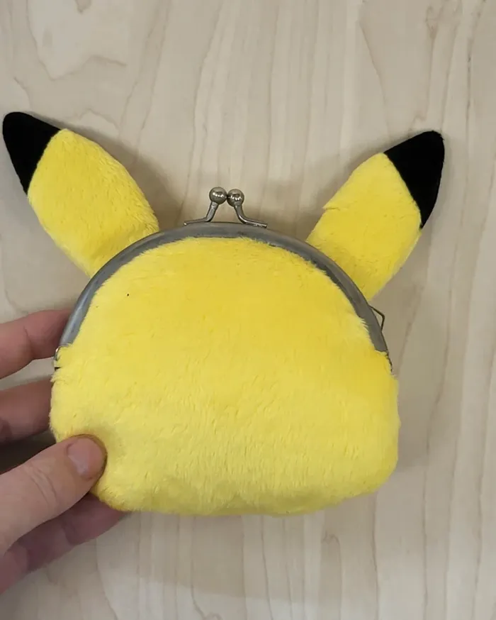Porte-monnaie peluche Pokemon Pikachu occaz - photo numéro 4