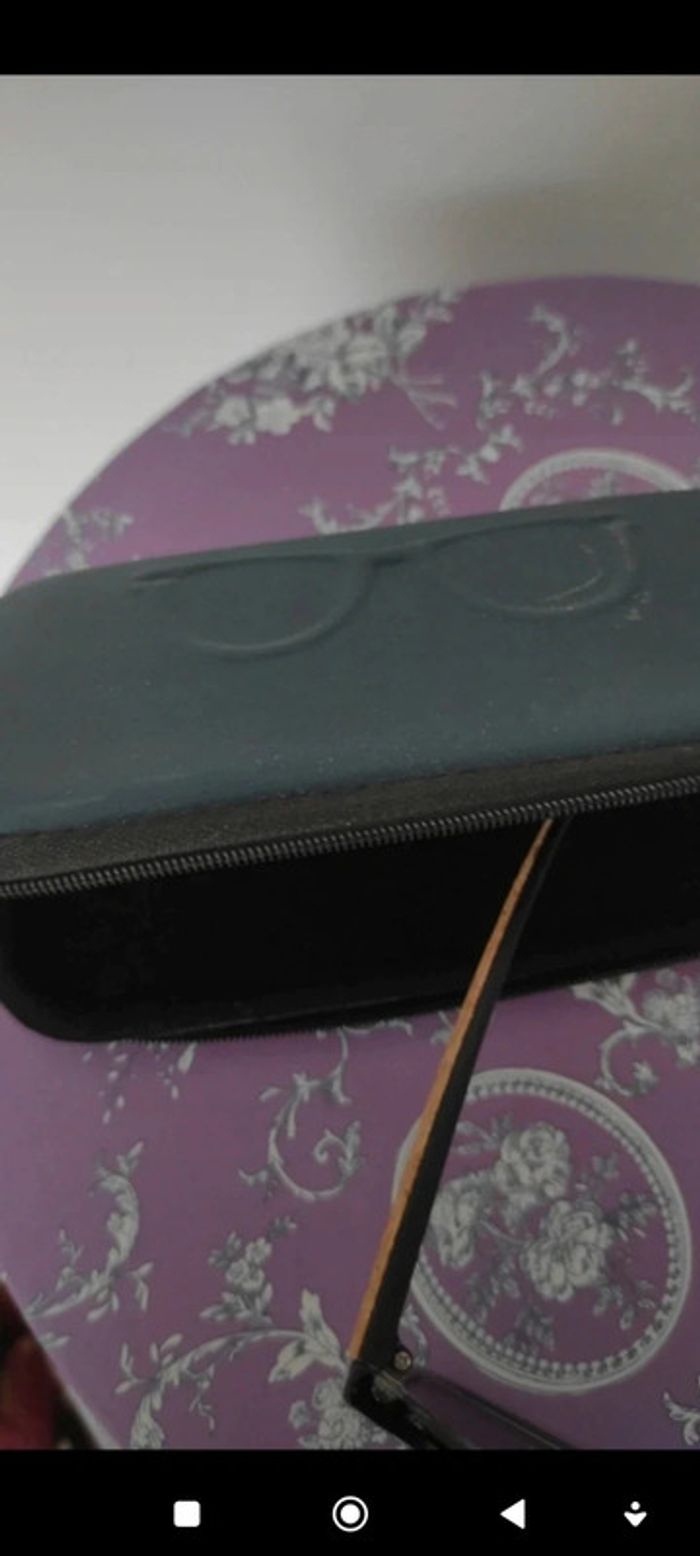 Lunettes de soleil - photo numéro 4