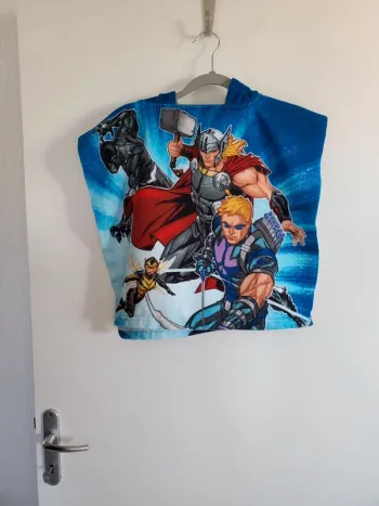 Poncho avengers marvel bébé