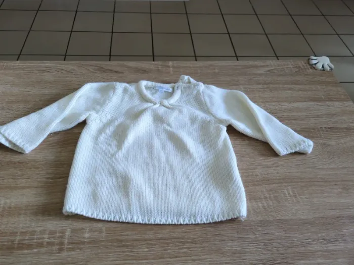 Petit pull kitchoune 12 mois
