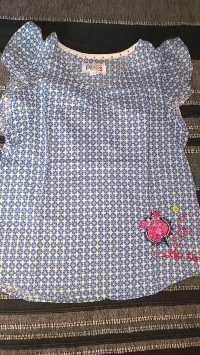 Lot de deux tee-shirts sans manche, 4 ans - photo numéro 3