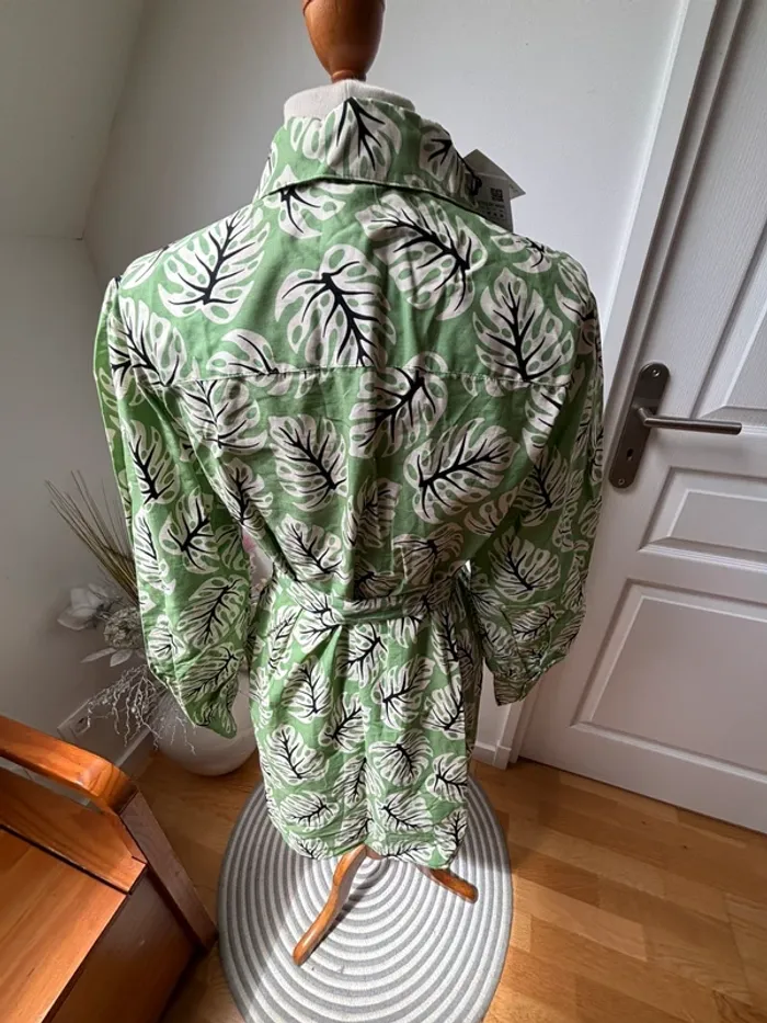 🌿 Robe chemise imprimé feuillage vert tilleul  – Zara – Modèle Olivia Neuve avec étiquette - photo numéro 15