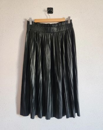 Jupe plissée femme M Only – simili cuir noir – excellent état