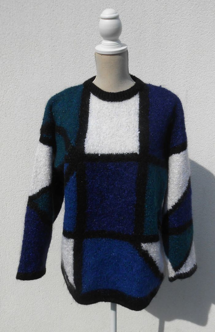 Pull vintage fait main dans un style mondrian