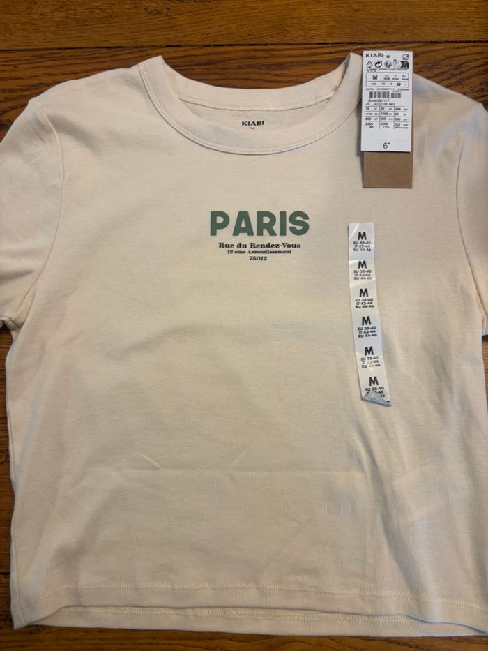 T-shirt blanc à motifs neuf avec étiquette taille M - photo numéro 4