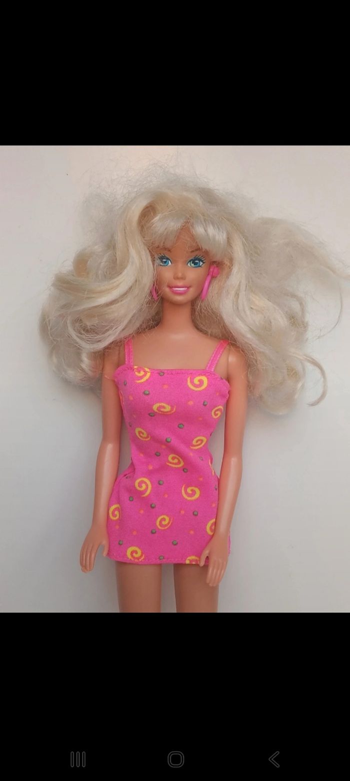Poupée mattel barbie vintage Barbie Ruffle Fun 
Poupée et ensemble compris - photo numéro 2