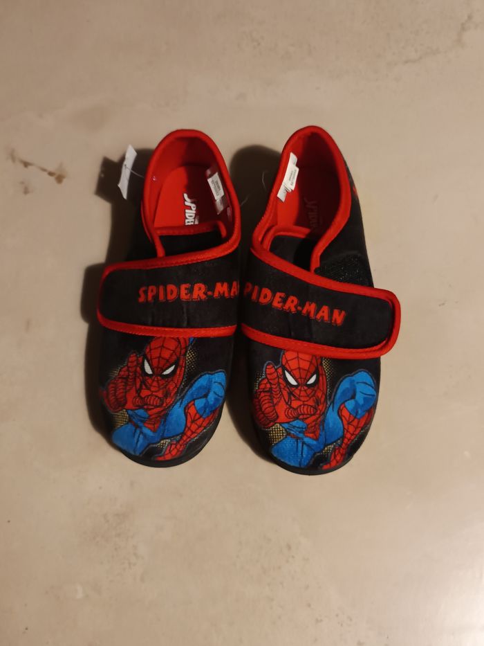 Pantoufles spiderman - photo numéro 2