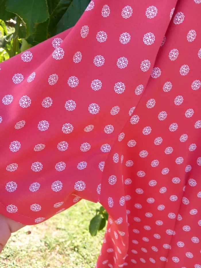 Chemisier rose à poit blanc marque canda taille 52 - photo numéro 6