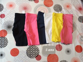Lot 6 shorts leggings taille 5 ans 👧 