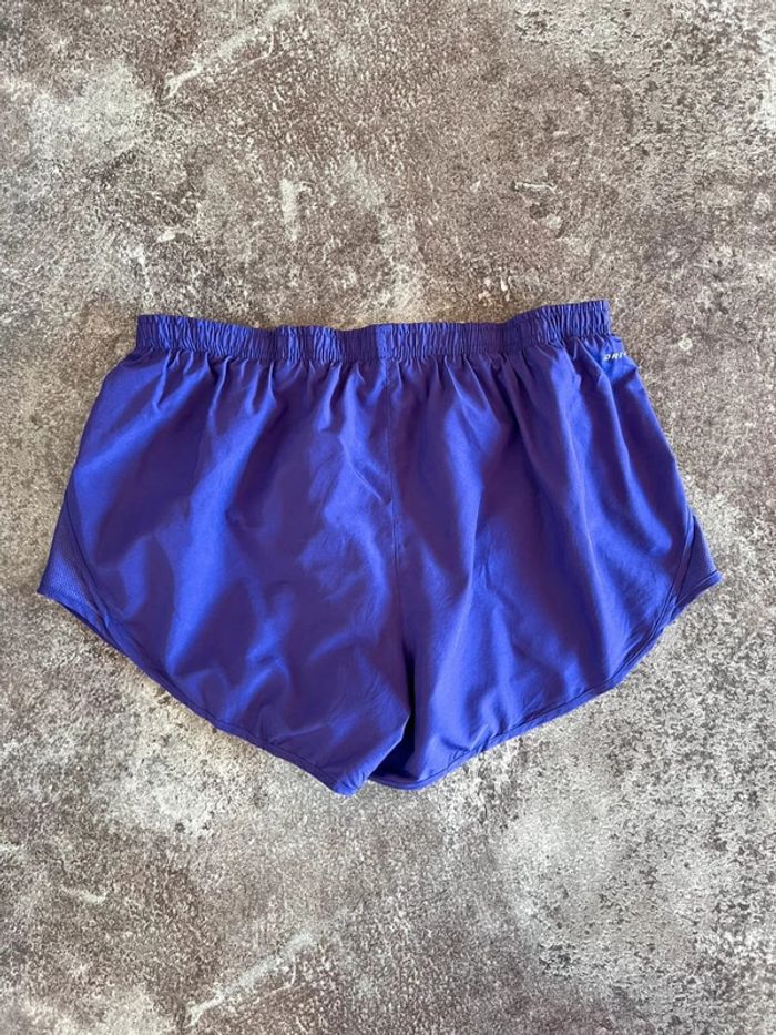 Short sport violet femme Nike taille L Pantalón corto deportivo mujer Pantaloncino donna Damen - photo numéro 4
