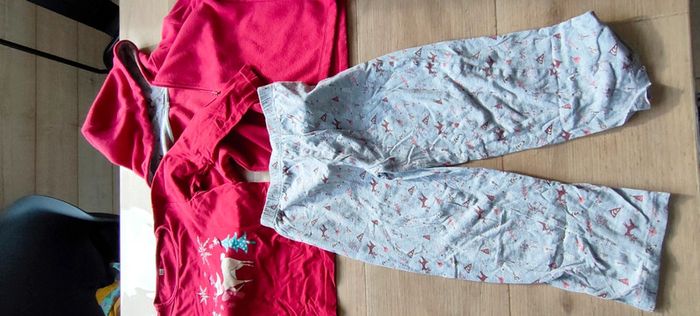 Lot pyjamas 6 ans - photo numéro 4