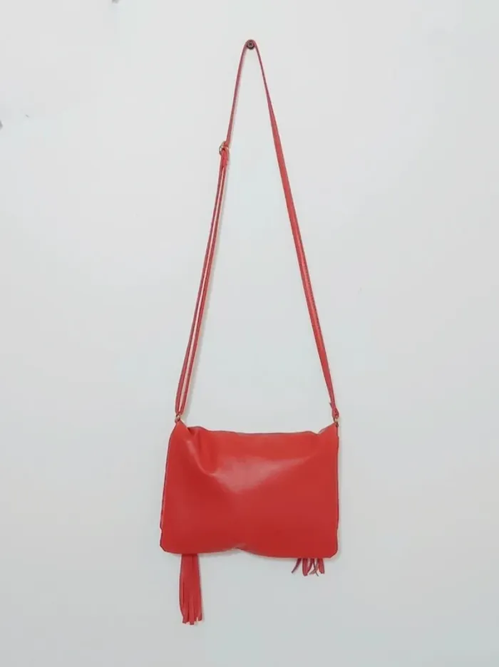 Pochette bandoulière corail pompon effet cuir vintage - photo numéro 4