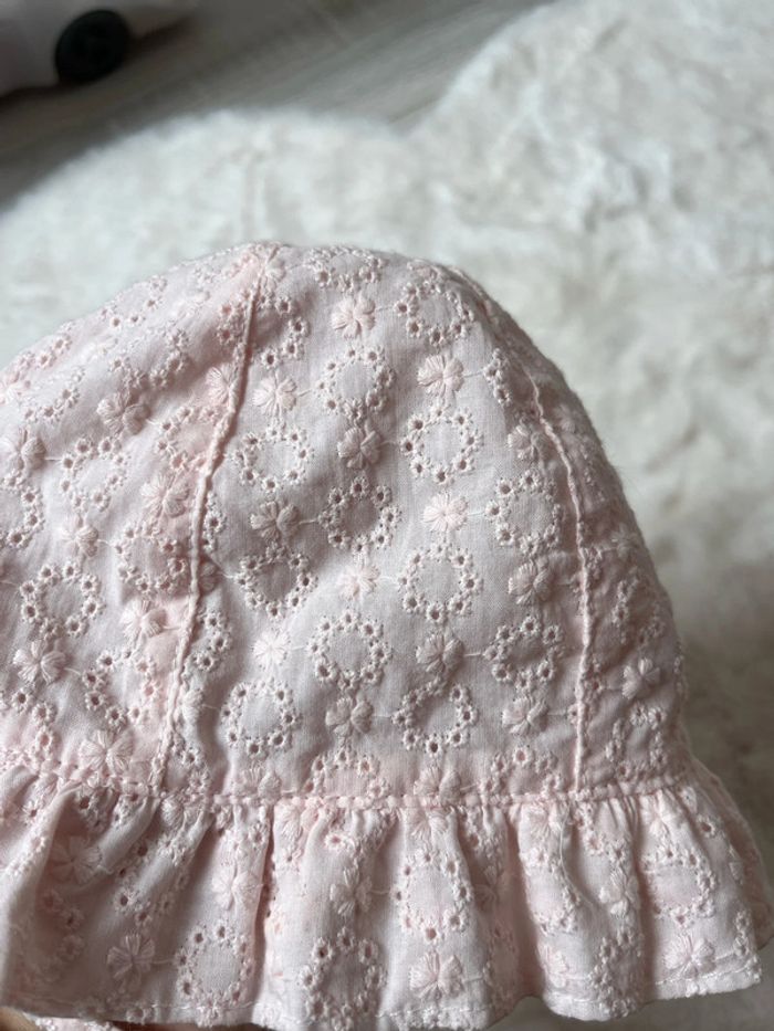 Chapeau été bébé fille brodé rose pale 45 cm - photo numéro 3