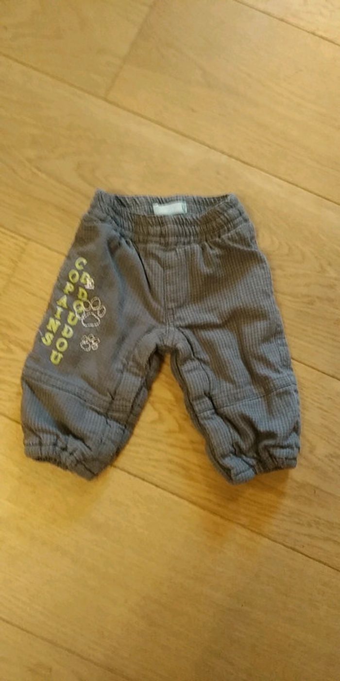 Lot pull et pantalon 1 mois - photo numéro 3
