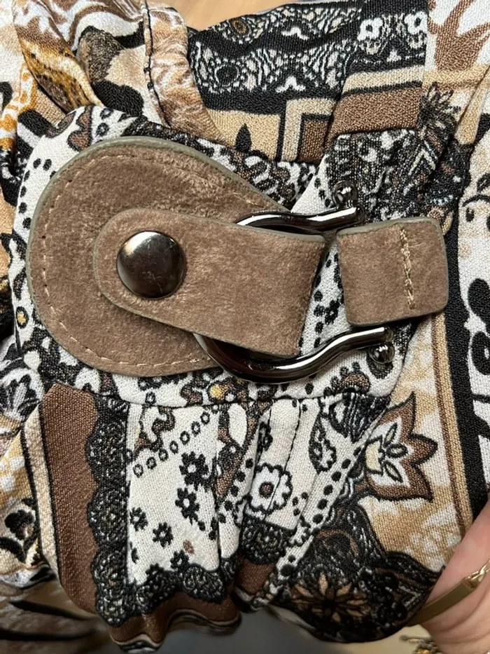 Robe courte - photo numéro 3