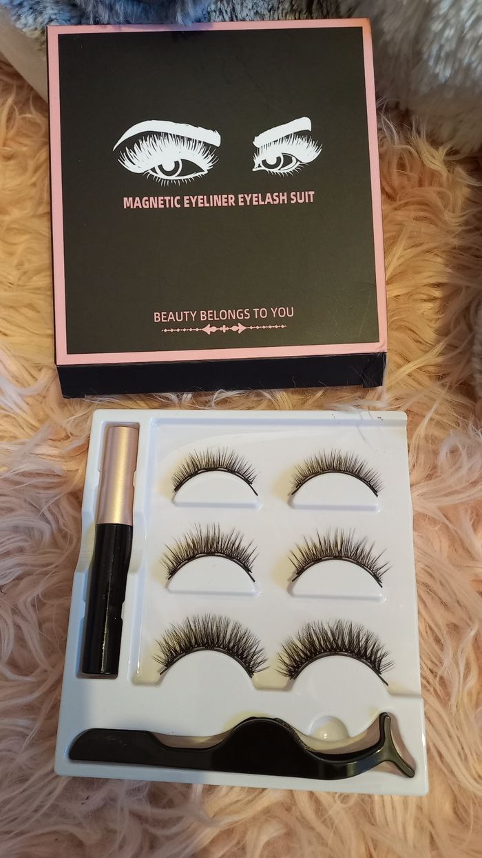 Lot de maquillage - photo numéro 4