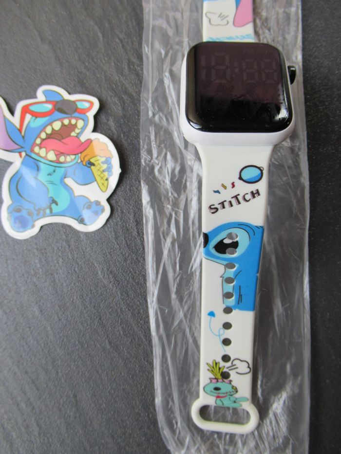 Montre numérique / digitale Stitch neuve - photo numéro 2