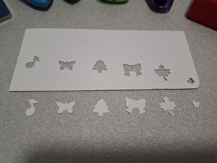 Lot de 6 belles perforatrices scrapbooking comme neuves - photo numéro 2
