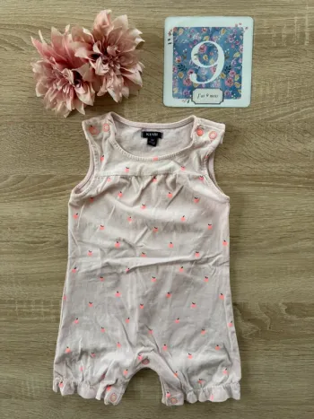 Combi short rose avec pommes Kiabi 9 mois TBE