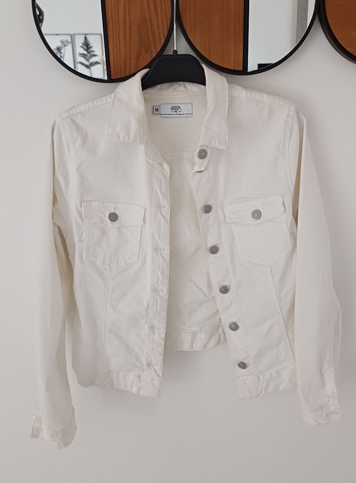 Veste en jeans blanche le  Temps des Cerises