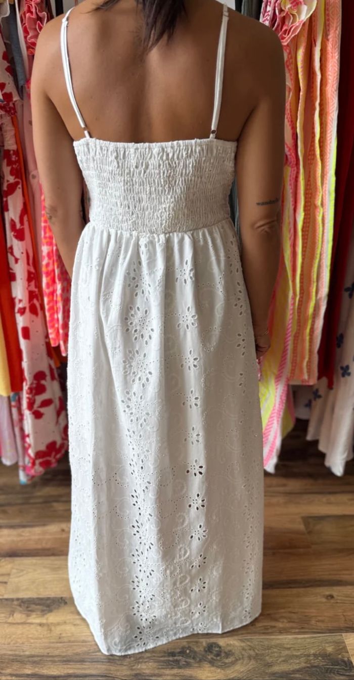 Robe longue broderie anglaise - photo numéro 4