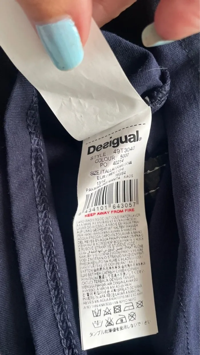 Haut desigual 13/14 ans - photo numéro 6