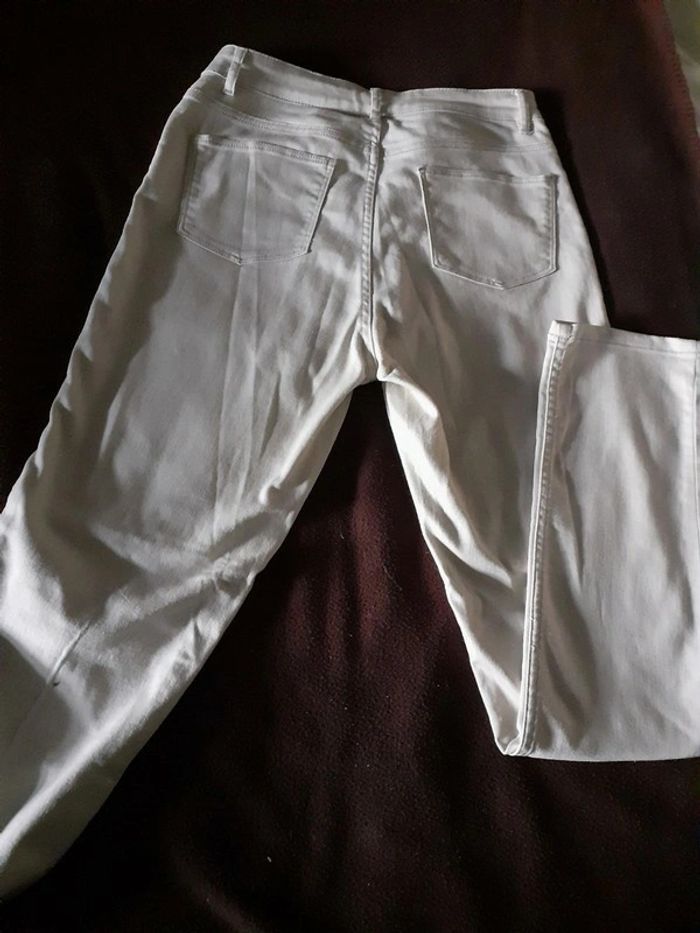 Jean slim fit beige taille 38 en parfait état - photo numéro 4