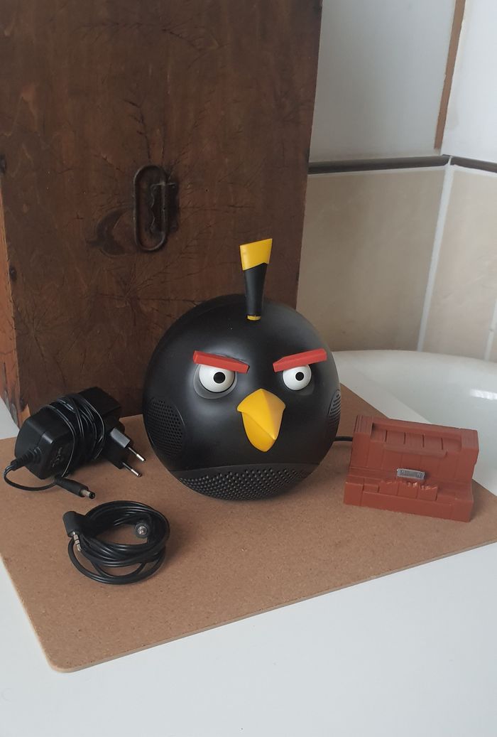 Haut-parleur "Gear4 Angry Birds" stéréo avec alimentation et télécommande