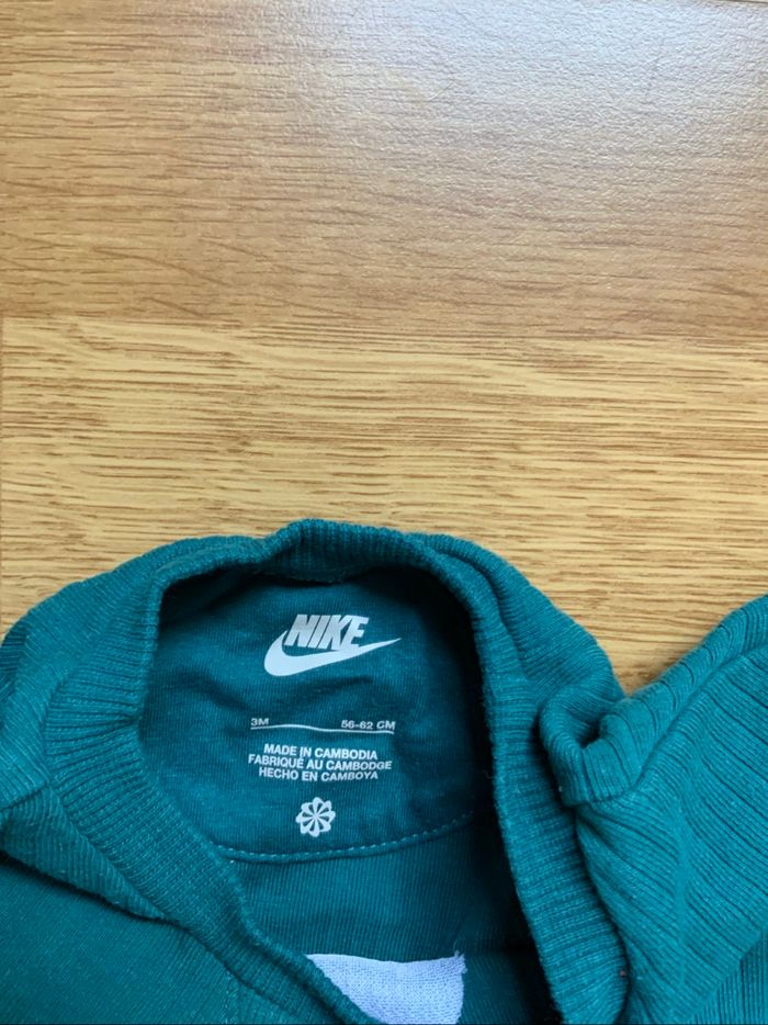 Combinaison Nike - photo numéro 2