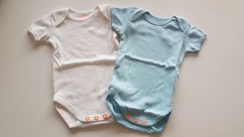 Lot de 2 bodies Hema