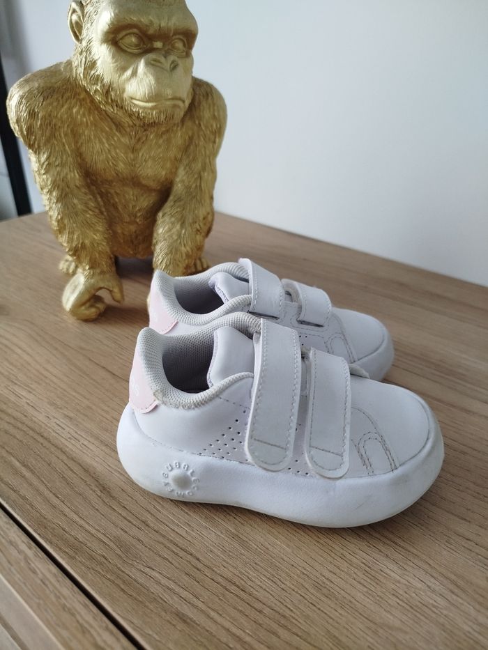 Basket adidas bébé fille