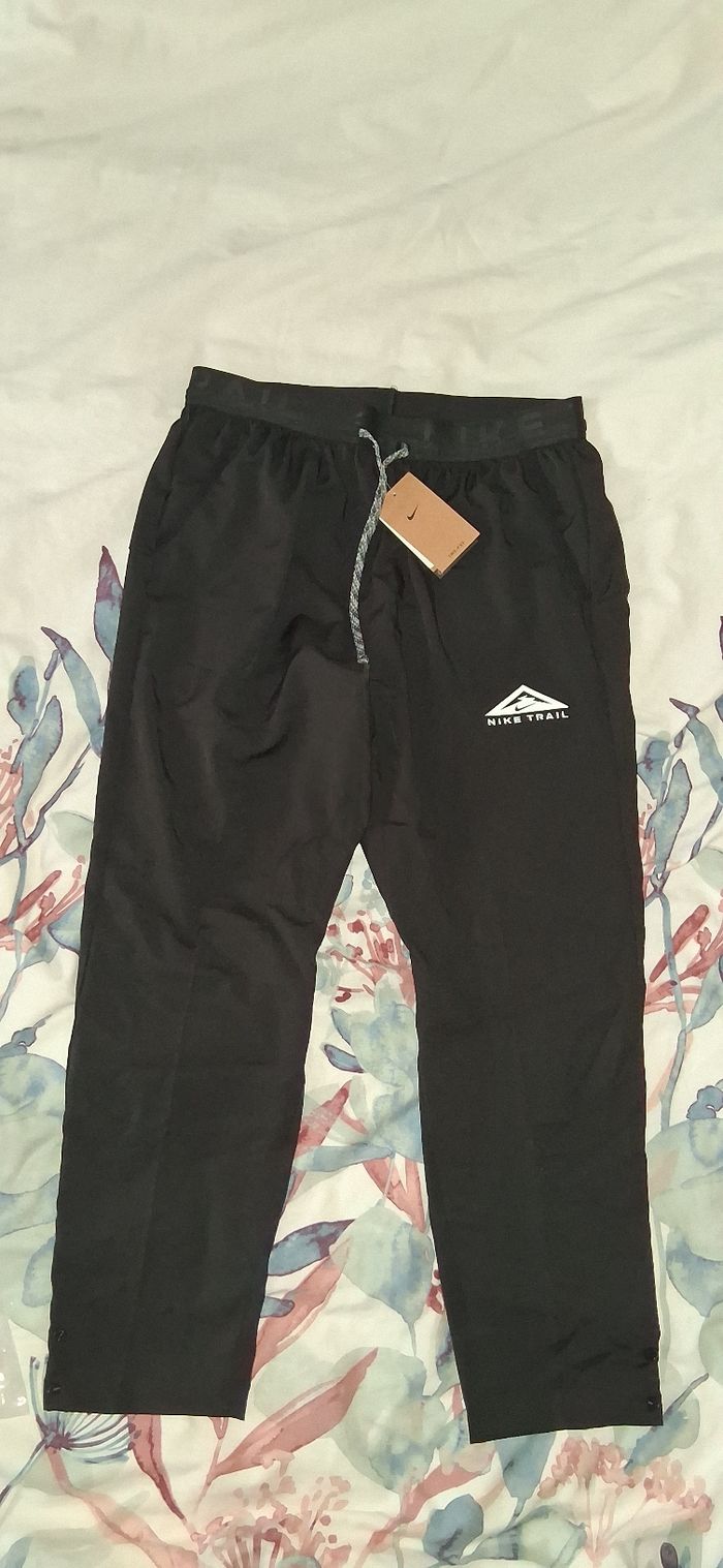 Running Nike trail taille XL - photo numéro 2