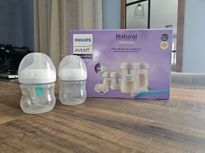 Coffret Philips Avent + 2 biberons