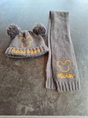 Bonnet echarpe mickey