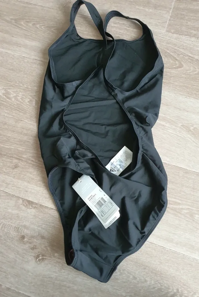 Maillot de bain adidas 1 piece taille 36 neuf - photo numéro 2