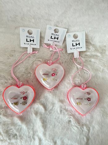 Lot 3 Coffrets cœur bijoux fantaisies comprenant 5 bagues ajustables