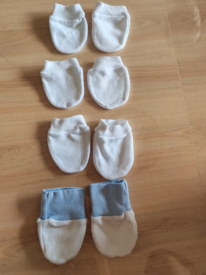 4 paires de moufles nouveau né