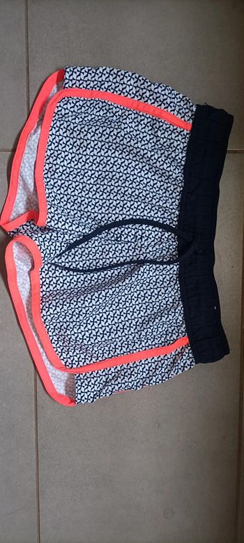 Short Tribord taille 36