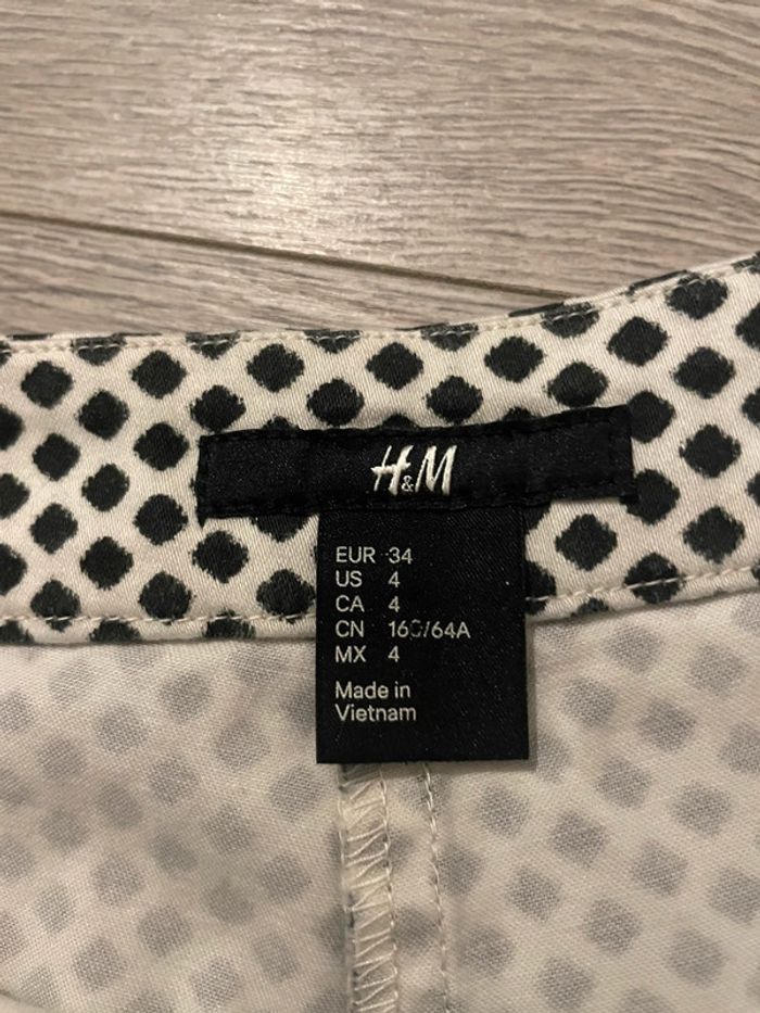 Short H&M T34 – imprimé noir et blanc, chic et décontracté - photo numéro 5