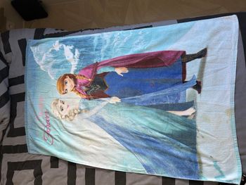 serviette de plage la reine des neiges