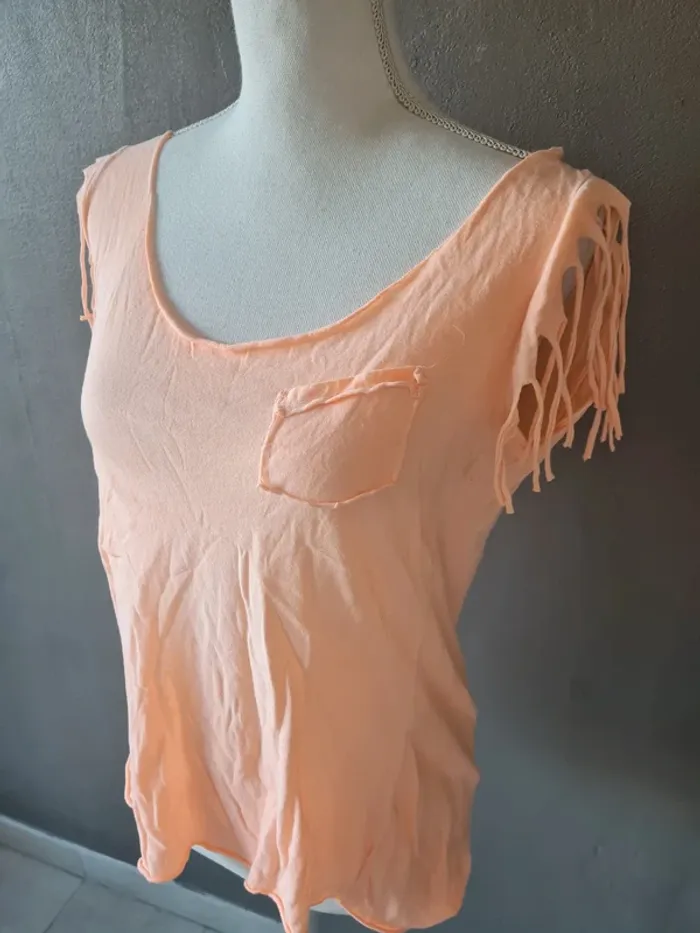 T-shirt corail asymétriques franges