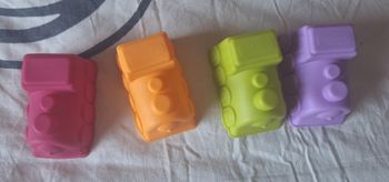 4 mini-moules a gâteau wagon