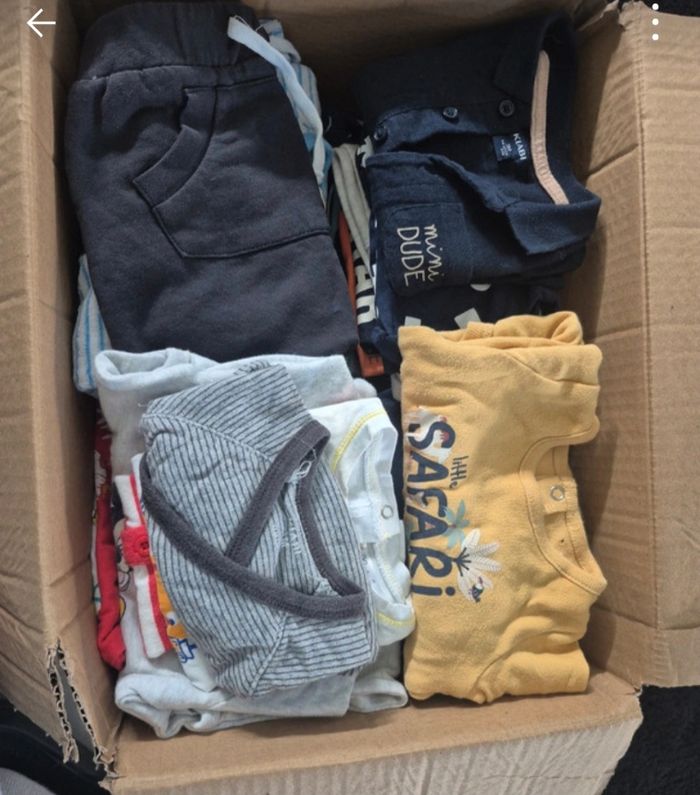 Lot de 65 vêtements garcon